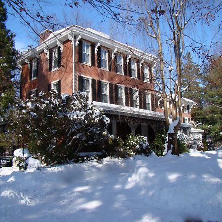 Faunbrook Bed & Breakfast (Adults Only) West Chester Buitenkant foto
