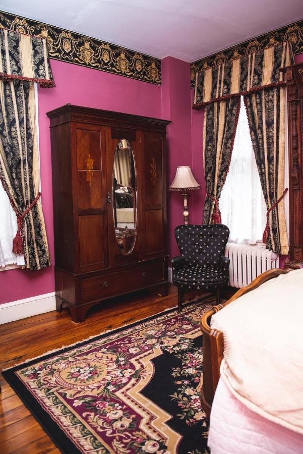 Faunbrook Bed & Breakfast (Adults Only) West Chester Buitenkant foto